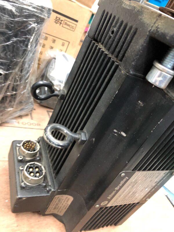 Stock, Allen-Bradley, 1326AB-B515G-S2L, Used - 图片 3