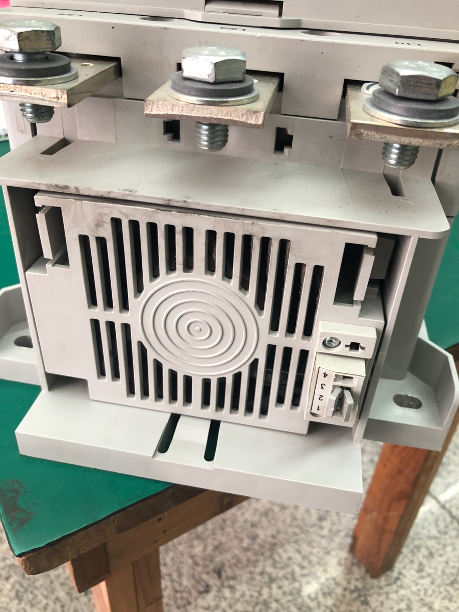 Stock, Allen-Bradley, 150-C135NBR, Refurbished - 图片 2