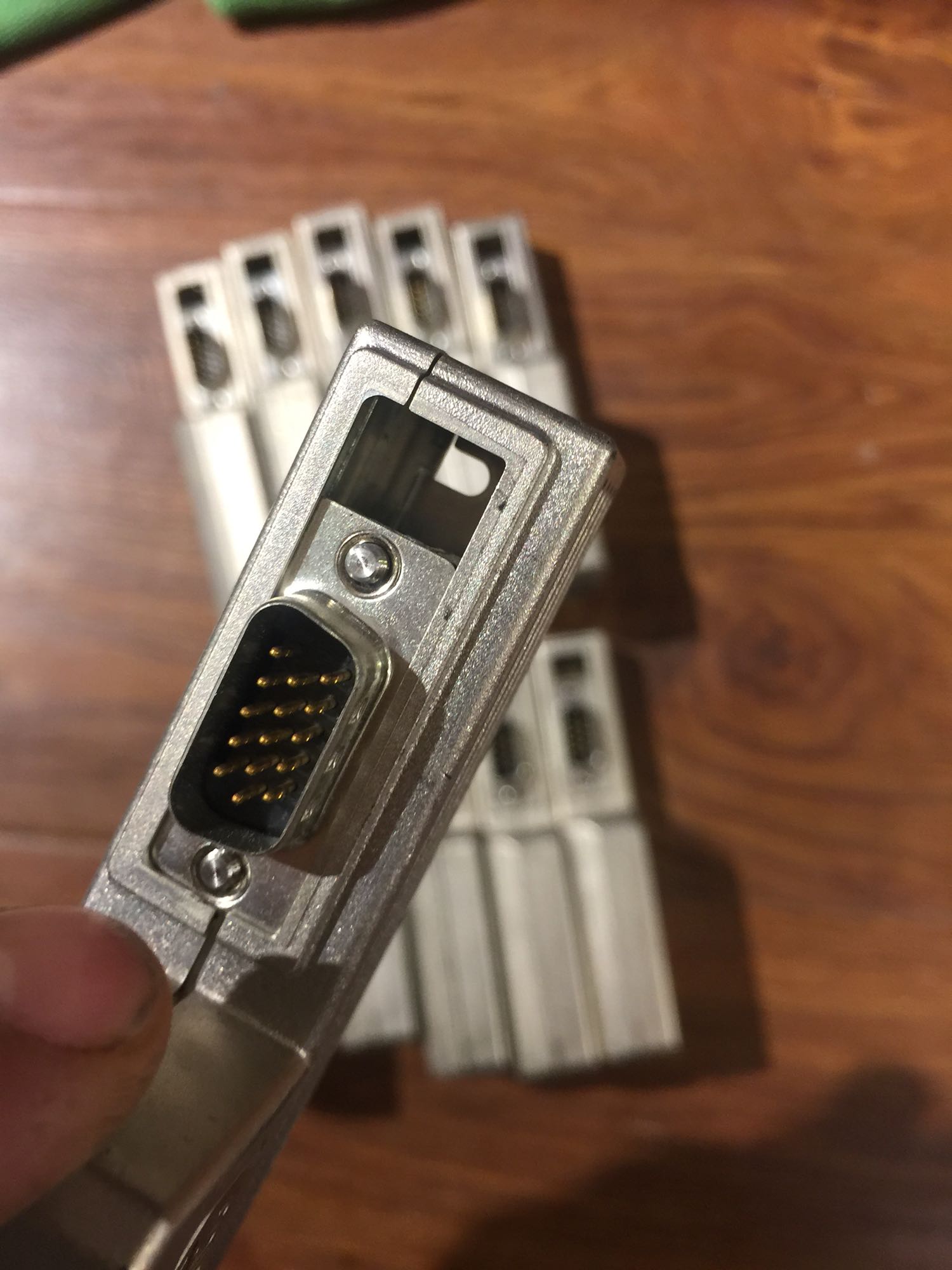 Stock, Allen-Bradley, 2090-K6CK-D15M,  Connector, Used - 图片 4