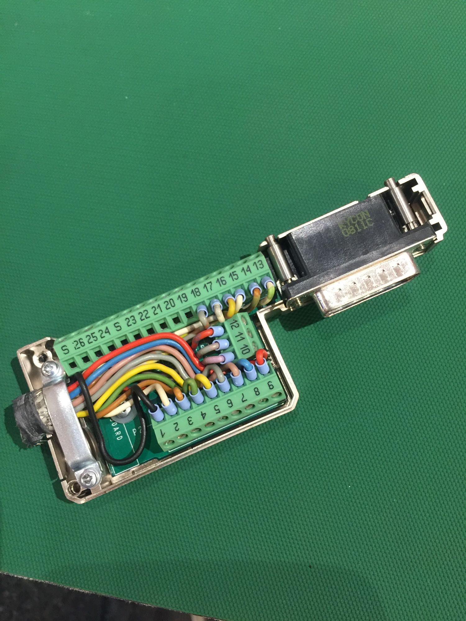 Stock, Allen-Bradley, 2090-K6CK-D26M,  Connector, Used - 图片 4