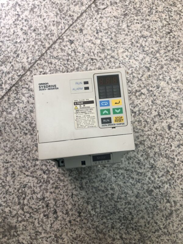 Stock, Omron, Inverter, 3G3EV-AB007-CE 220V 0.75KW, Used