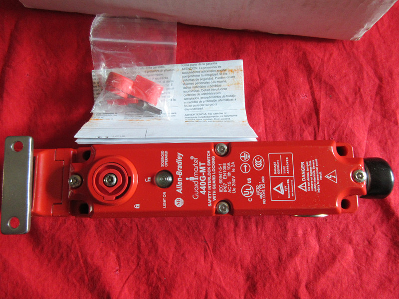 Stock, Allen-Bradley, 440G-MT47048, Switch, New