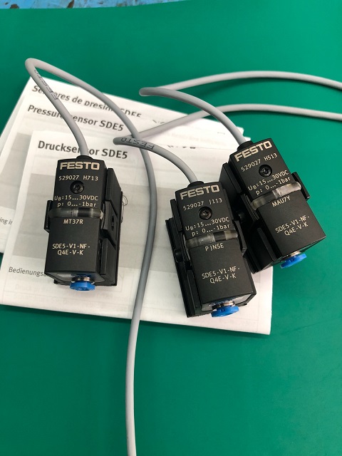 Stock, Festo, SDE5-V1-NF-Q4E-V-K, 529027, Pressure Sensor