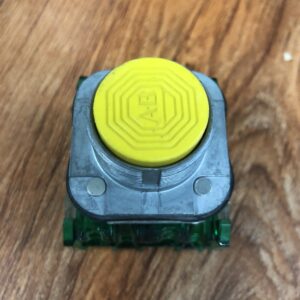 Stock, Allen-Bradley, 800TC-XA2, Pushbutton, Used