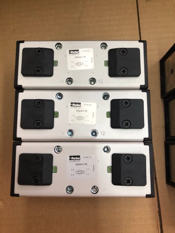 Stock, Parker, DX2-411-70, New, Old inventory