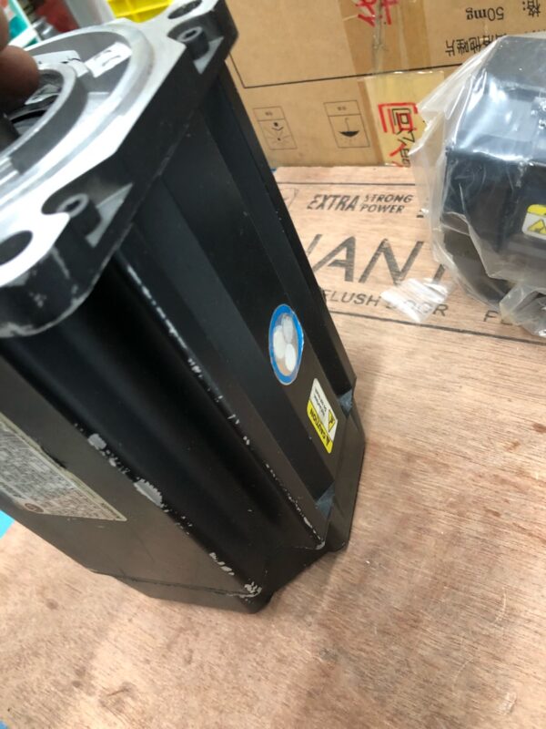 Stock, Allen-Bradley, MPL-B520K-SK24AA, Used - 图片 3