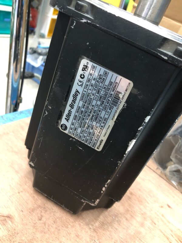Stock, Allen-Bradley, MPL-B520K-SK24AA, Used - 图片 4