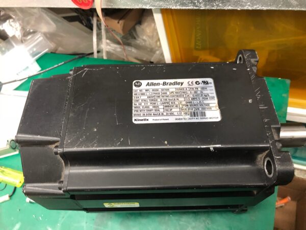 Stock, Allen-Bradley, MPL-B520K-SK74AA, Used - 图片 4