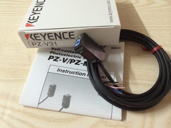 Stock, Keyence, PZ-V31, Sensor, New