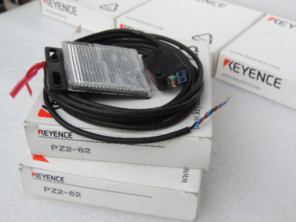 Stock, Keyence, PZ2-62, Sensor, New