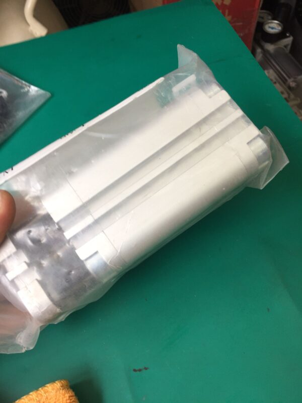 Stock,  Festo, ADVUL32-50-P-A, 156881, New - 图片 2