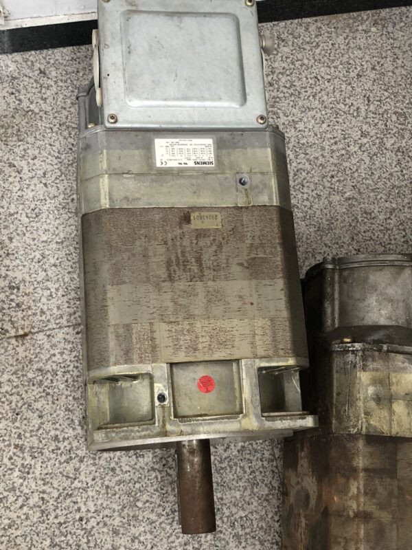Stock, Siemens, 1PH7131-2NF02-0BC0, New