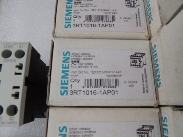 Stock, Siemens, 3RT1016-1AP01, New