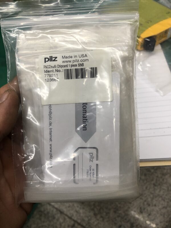 Stock, Pilz, PNOZmulti Chipcard 1 piece 32kB, 779211, New