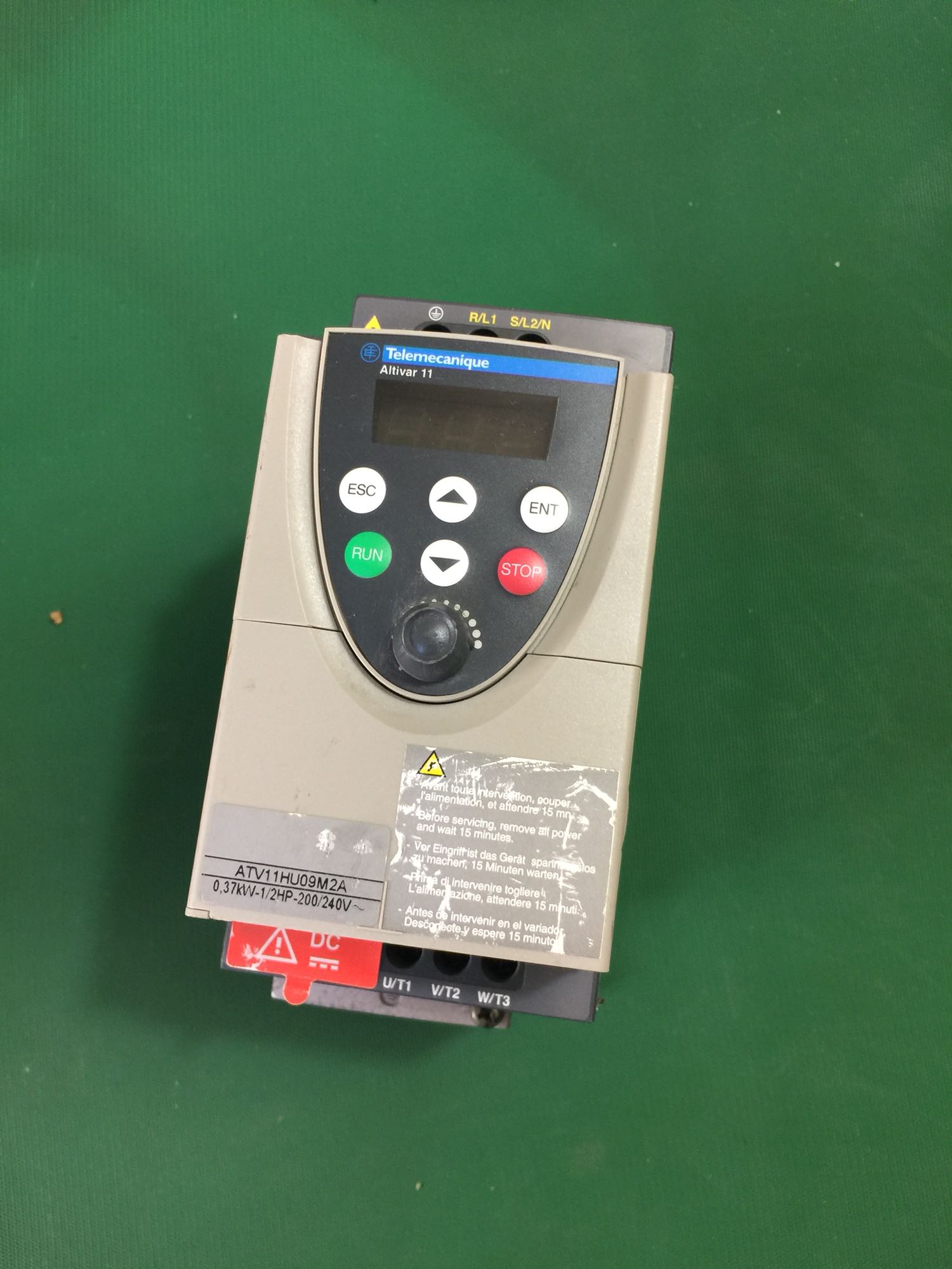 Stock, Schneider, Telemecanique, ATV11HU09M2A, Used