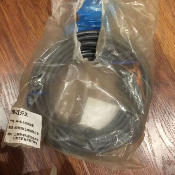 Stock, Omron, E2E-X5E1-Z, New