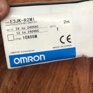 Stock, Omron, E3JK-R2M1, New