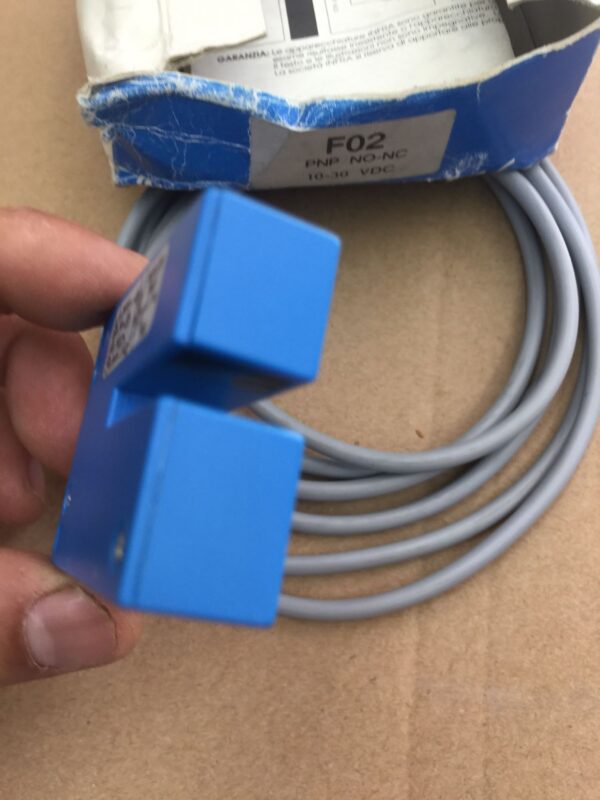 Stock, INFRA REFLEX NFRA F02 PNP, Sensor, New - 图片 3
