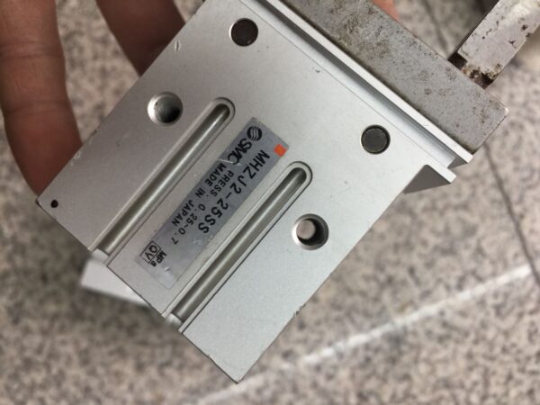 Stock,  SMC, MHZJ2-25SS, Used