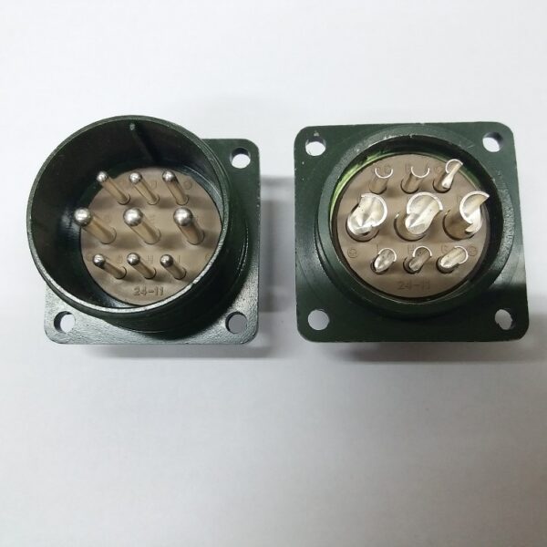 Stock, Military type power connector, MS3102A24-11P, Plug, Male, 24-11P, 9Pin, New
