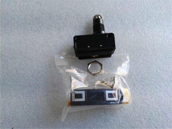 Stock, SL1-A, Limit Switch, New and original Azbil - 图片 2