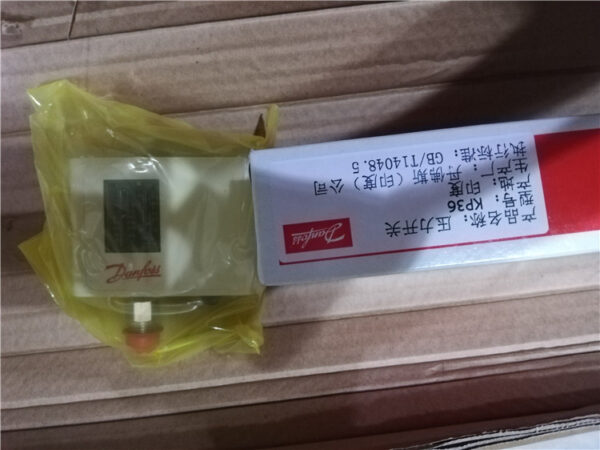 Stock, Pressure Switch, KP36, 060-110891, Danfoss, New