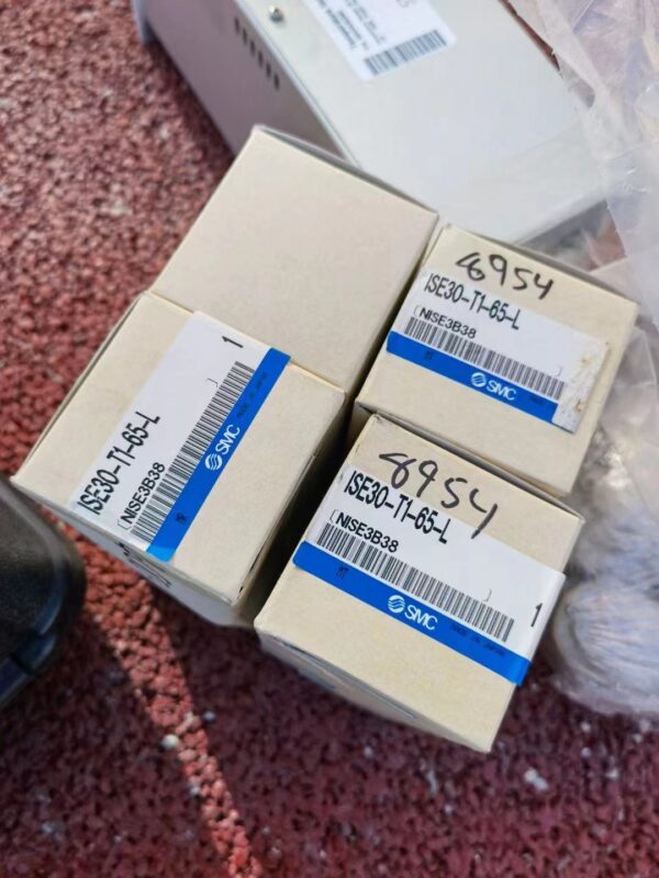 Stock, SMC ISE30-T1-65-L, Pressure Switch, New
