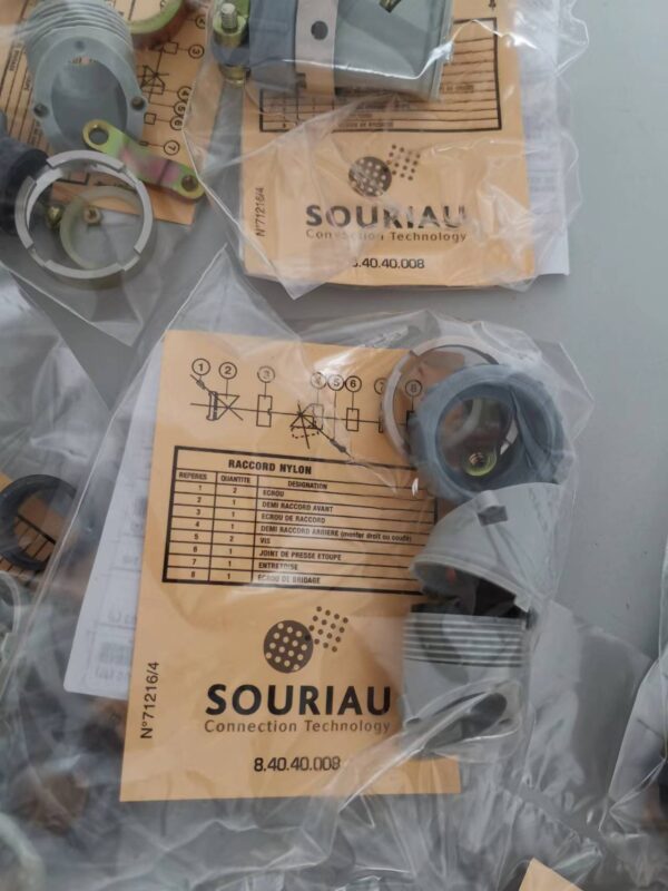 Excess Stock, 84040008, Souriau, 840.40.008, New and original