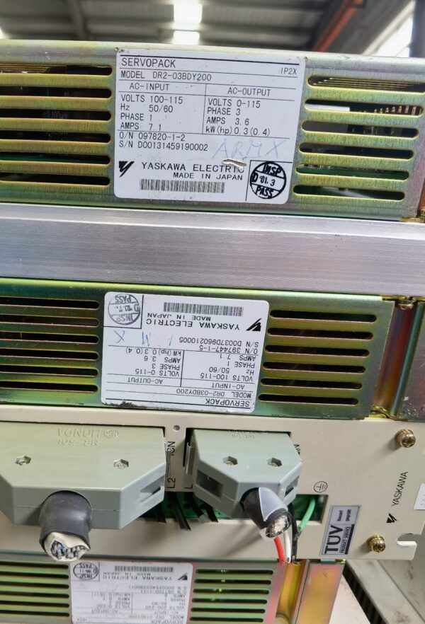 Yaskawa Servo Drive, DR2-03BDY200 93%, Used