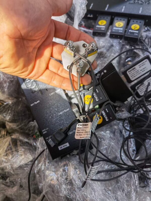 Futek LSB200 with USB220, Load Cell, Capacity: 1000g, Used - 图片 2