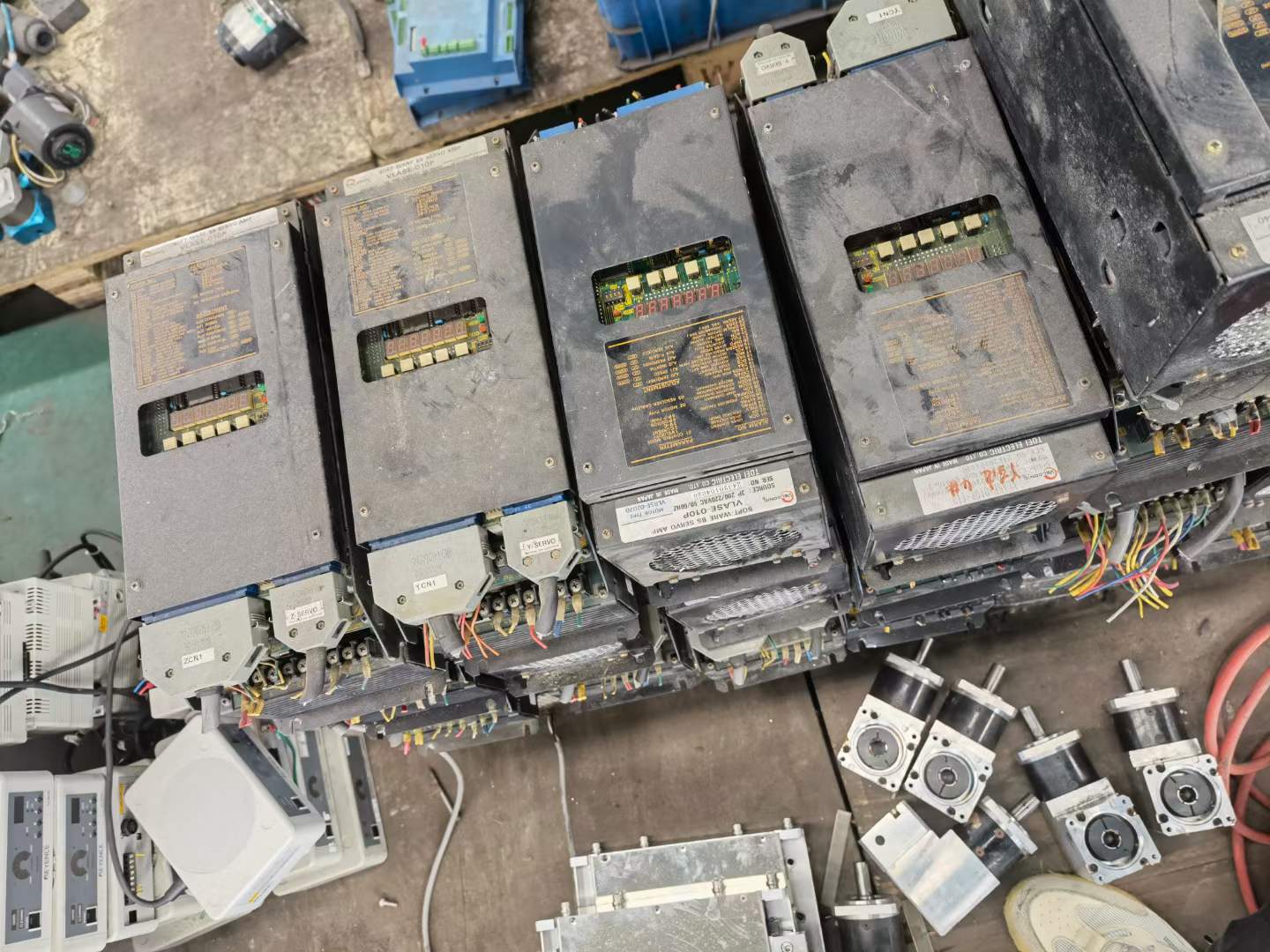 TOEI Velconic Servo Drive, VLASE-010P, Used