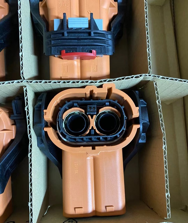 Excess Stock, Tyco Connector, 1-2141154-1 - 图片 3