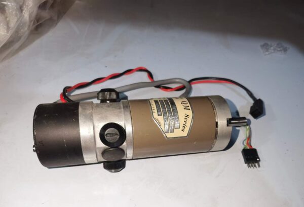 Yaskawa Servo Motor UGQMEM-02MN041 UTOPI-020SC, Used