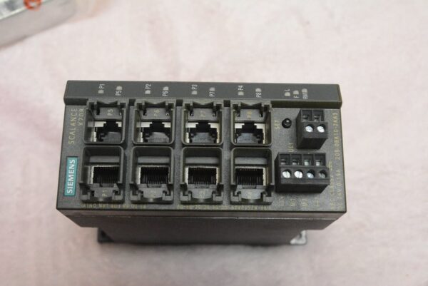 6GK5208-0BA10-2AA3, Used
