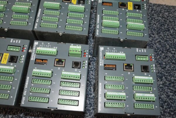 EUROTHERM MINI8/8LP/0PRG/VL/ENETMBUS/TC8/TC8/DO8/AO8/STD/60, Used