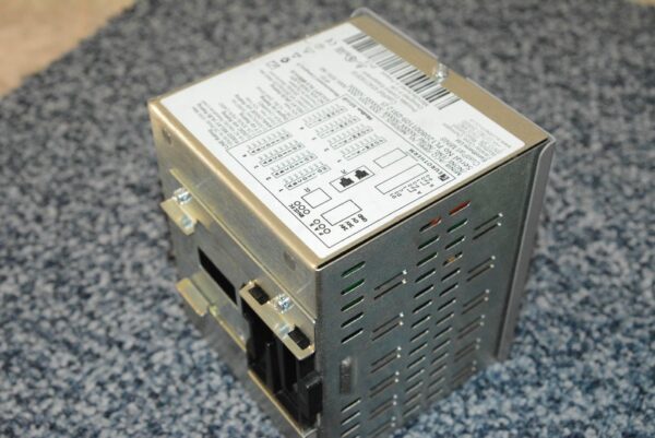 EUROTHERM MINI8/ACQ/OPRG/VL/MODBUS/C/XXX/XXX/XXX/XXX/STD/60, Used - 图片 2
