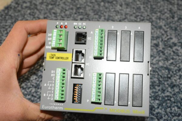 EUROTHERM MINI8/ACQ/OPRG/VL/MODBUS/C/XXX/XXX/XXX/XXX/STD/60, Used - 图片 3