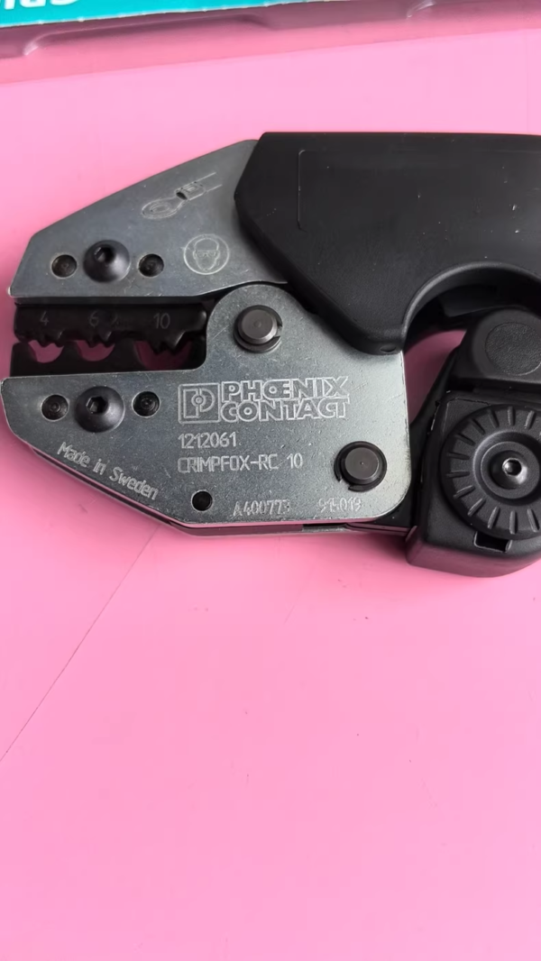 12 12 061   CRMPFOX-RC  10,New and original,In stock - 图片 6