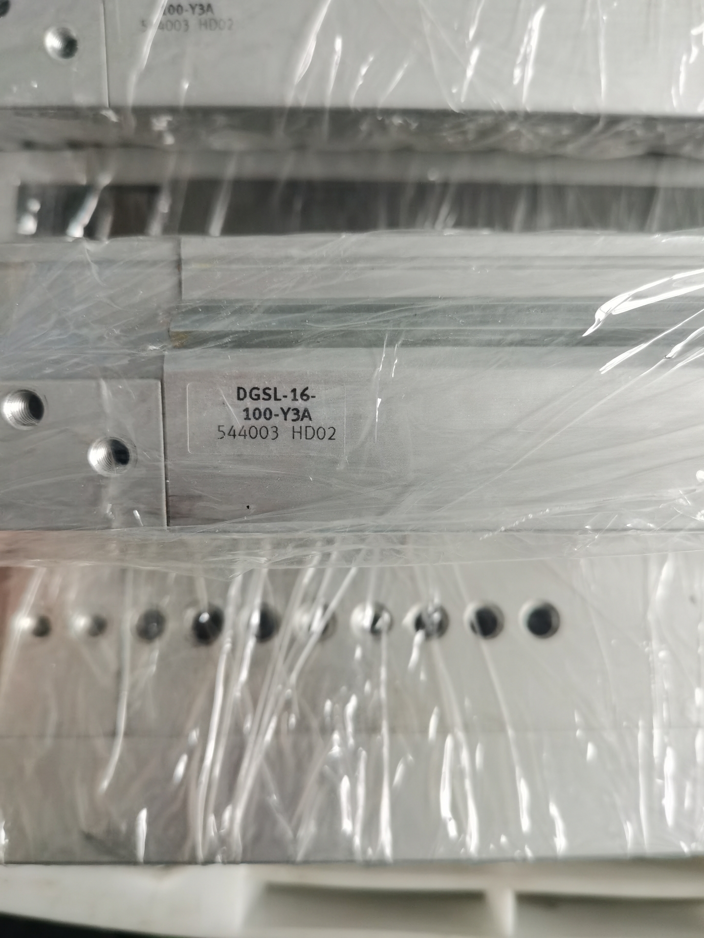 FESTO DGSL-16-100-Y3A 544003 HD02,Used one,In stock