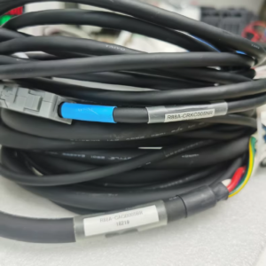 R88M-K90010T-BS2-Z，R88A-CAGB005BR-18219,Used one,In stock