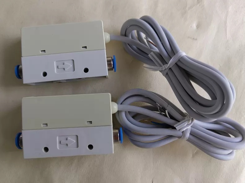 Festo SFE3-F050-L-WQ6-2PB-K1 Flow Sensor,Used one,In stock - 图片 2