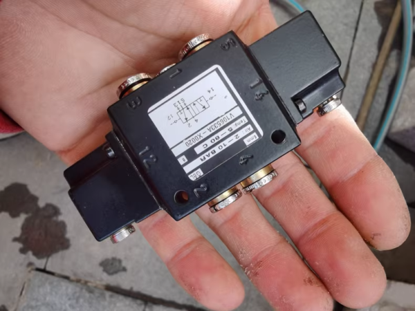 V106533A-X0020,Used one,In stock - 图片 3