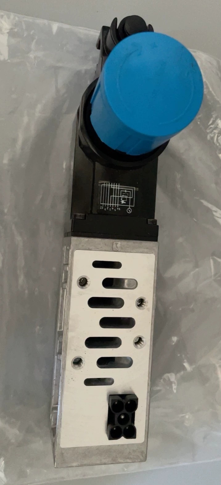 FESTO VABF-S2-1-R1C2-C-6ZF Regulator Plate,New and original,In stock - 图片 2