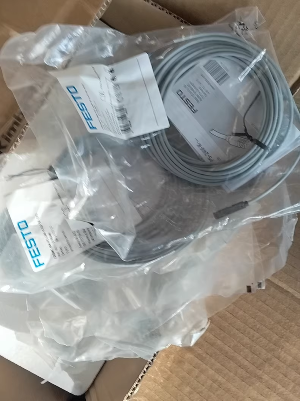 CRSMT-8M-PS-24V-K-5,0-OE-EX2  574380,New and original,In stock - 图片 2