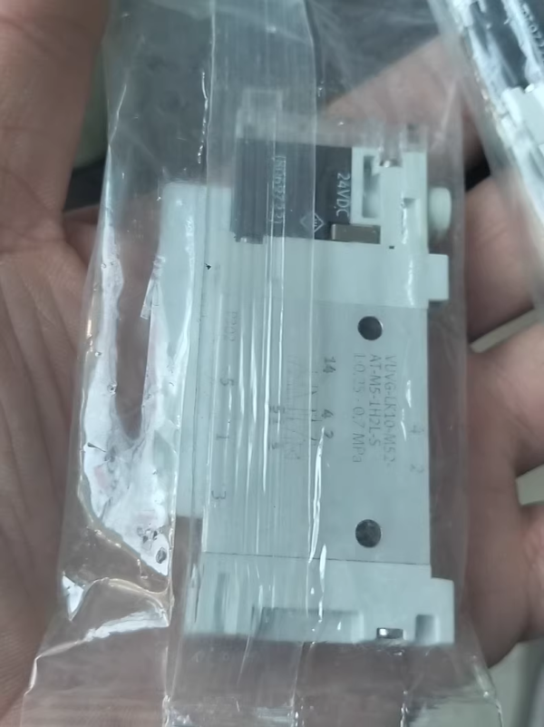 VUVG-LK10-M52-AT-M5-1H2L-S 8042539,New and original,In stock - 图片 3