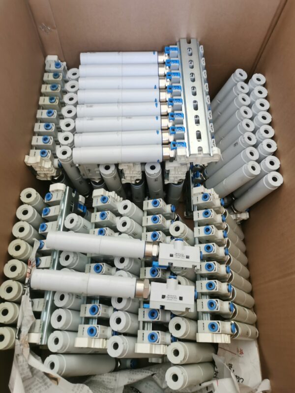 FESTO  VN-10-H-T3-PQ2-VQ2-RO1 193490,Used one,In stock - 图片 2