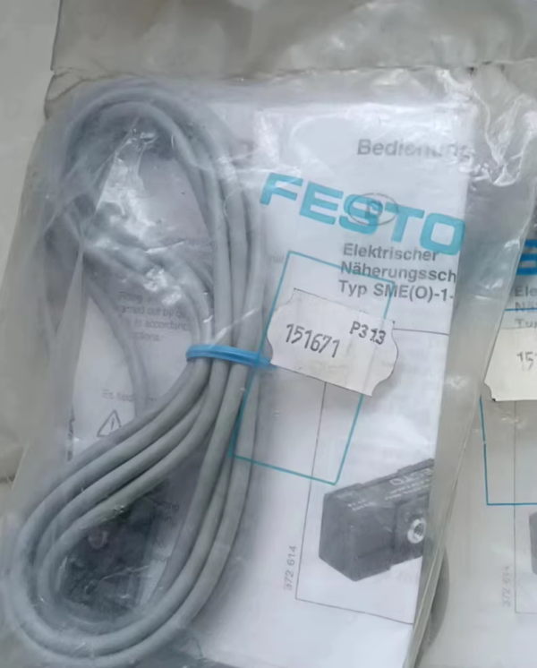 SMEO-1-LED-230-B  151671,New and original,In stock